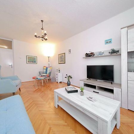 Apartman Lana In City Centre With Garage Zadar Eksteriør bilde